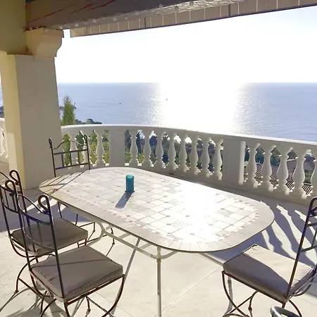 With Exceptional Mediterranean View 펜션